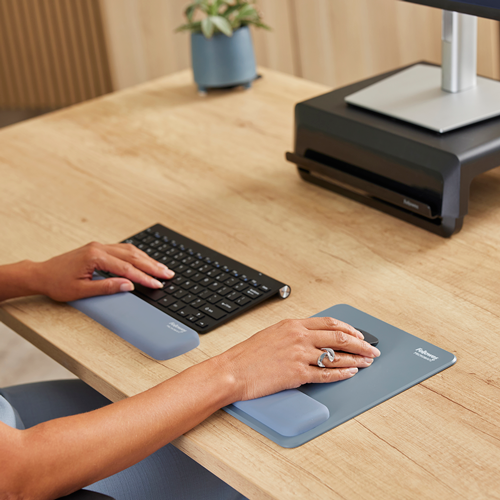 Breyta™ Mousepad Wrist Rest