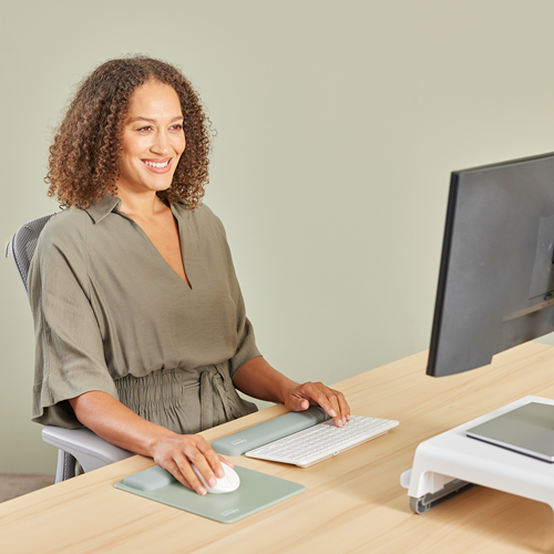Breyta™ Mousepad Wrist Rest